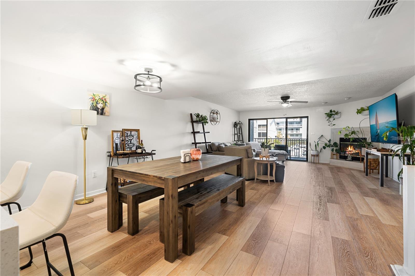 BAYWAY CONDO PH ONE - Residential