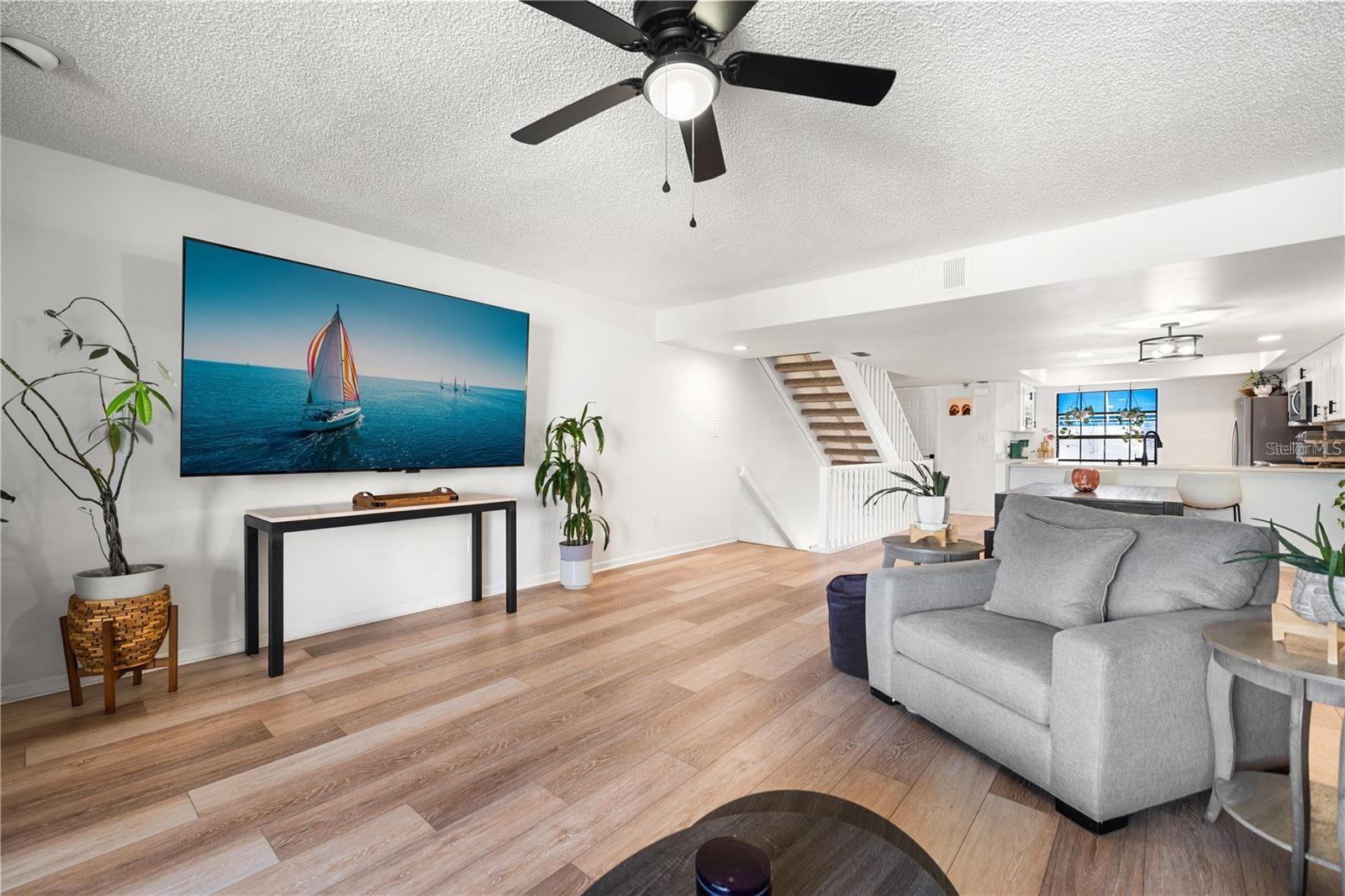 BAYWAY CONDO PH ONE - Residential