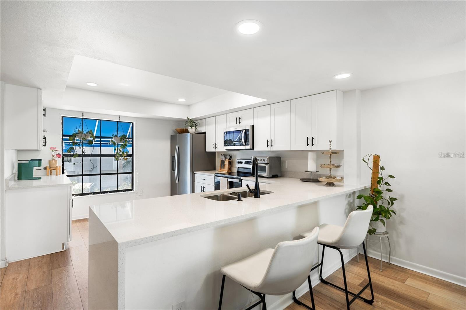 745 PINELLAS BAYWAY S 106