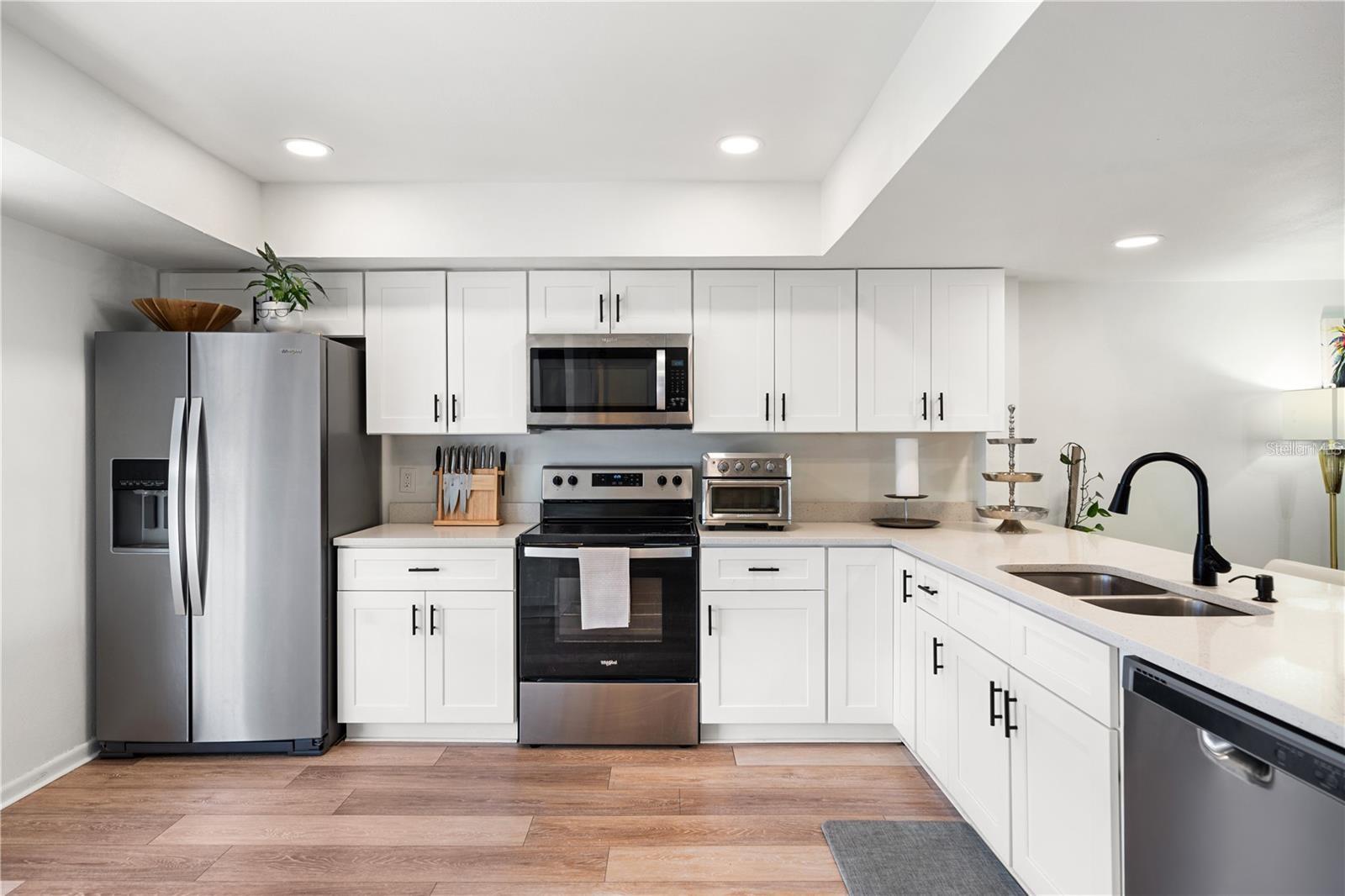 745 PINELLAS BAYWAY S 106