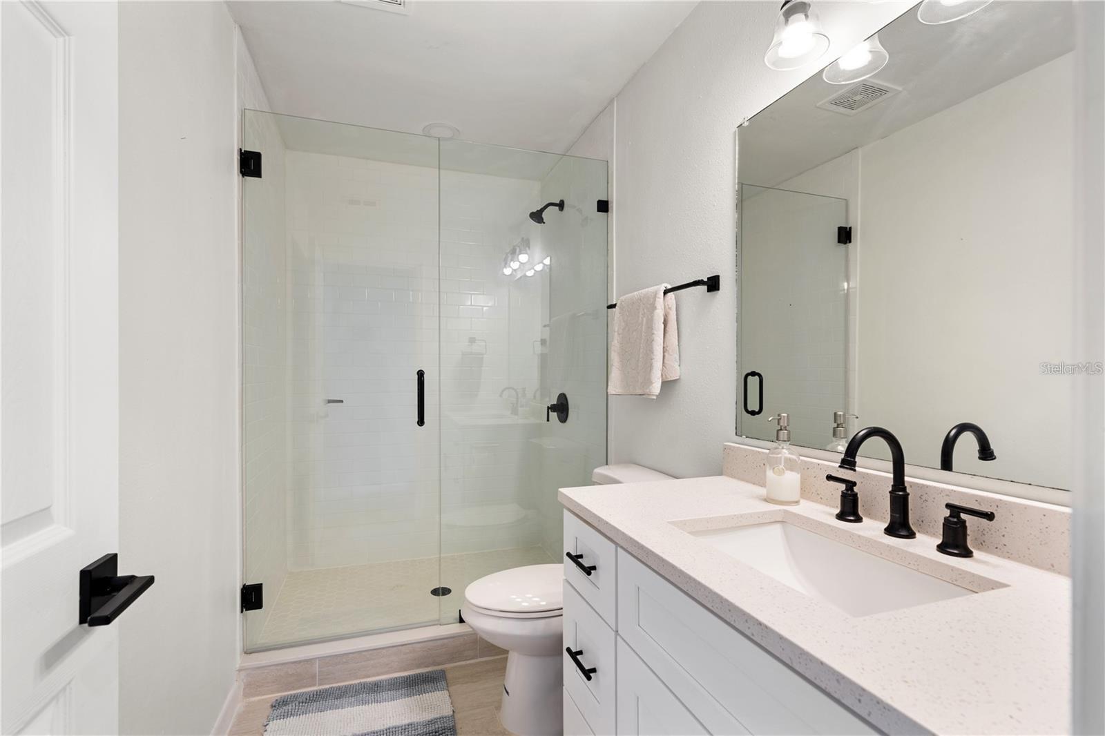 BAYWAY CONDO PH ONE - Residential