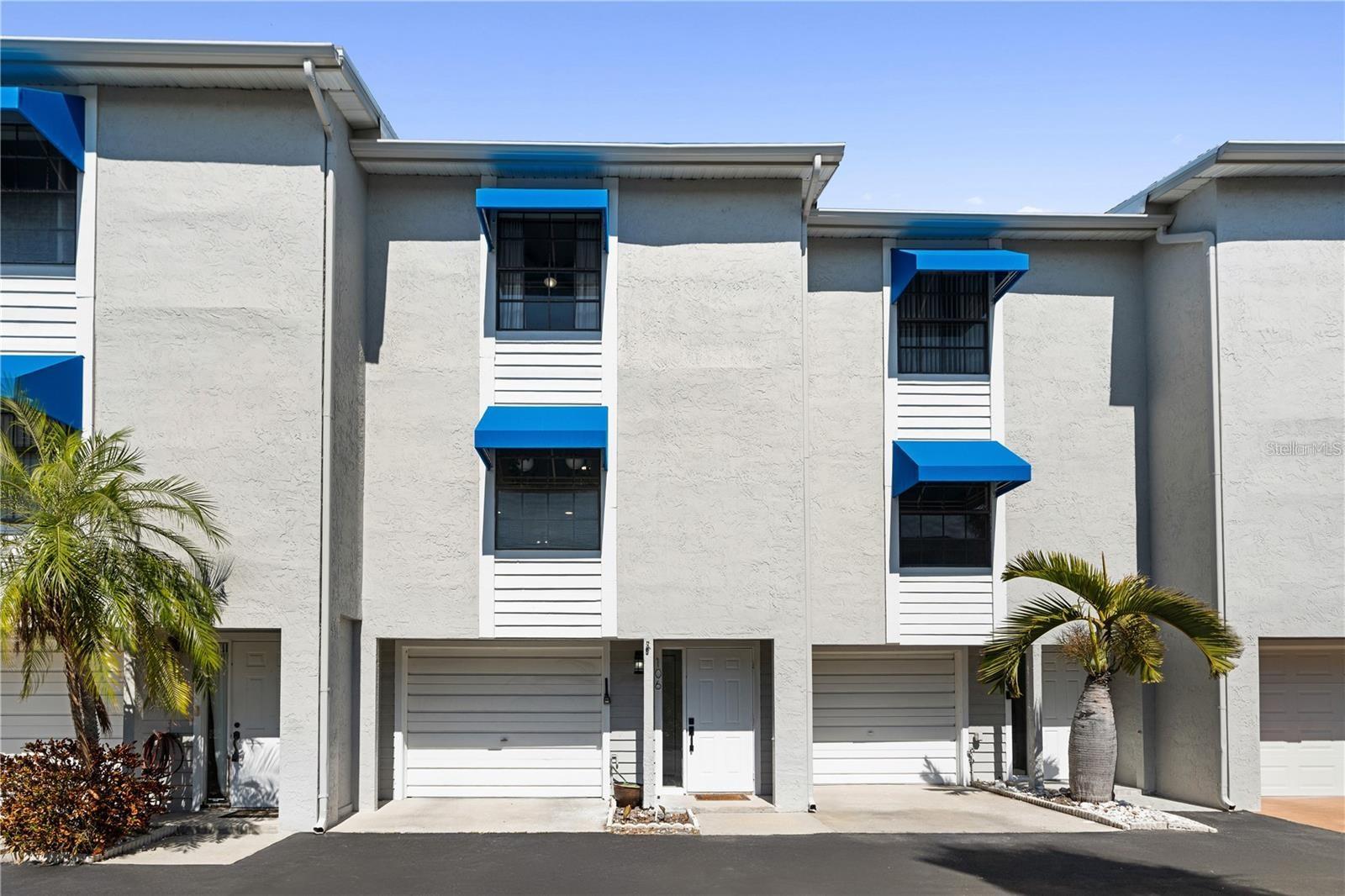 BAYWAY CONDO PH ONE - Residential