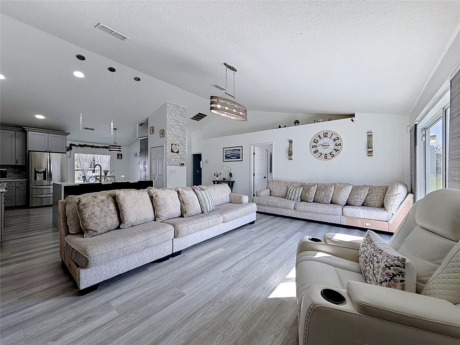 1930 DOLPHIN DRIVE