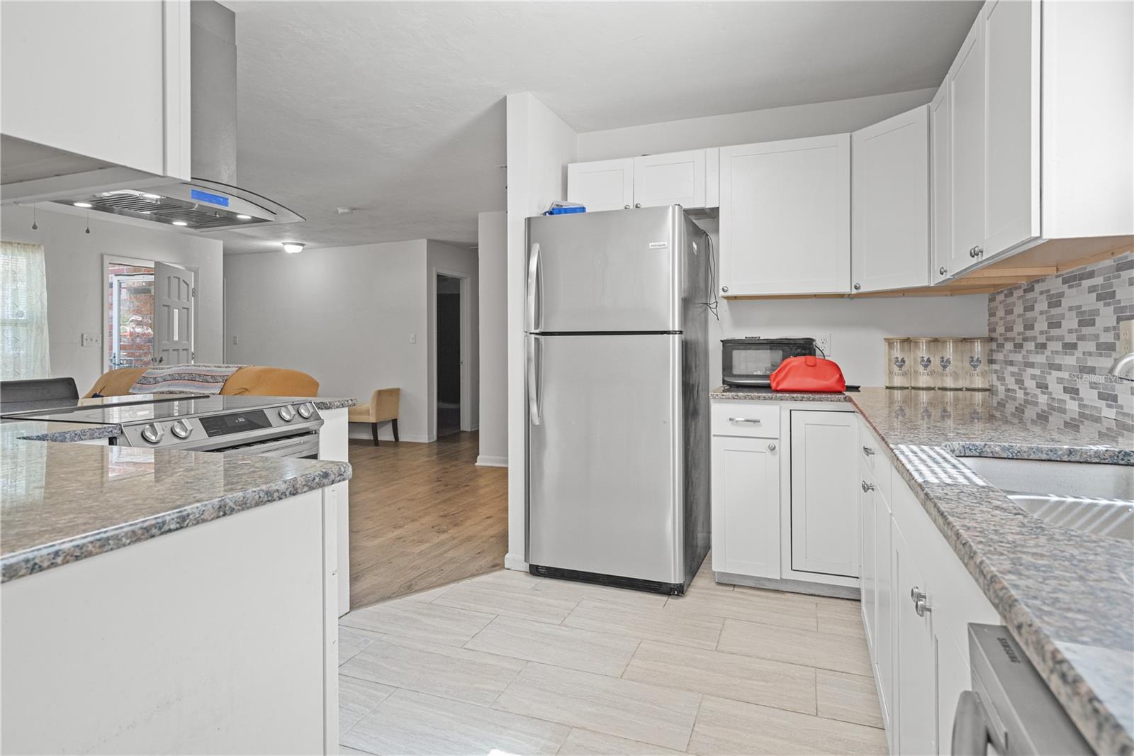 LINCOLN ESTATES 3RD ADD - Residential