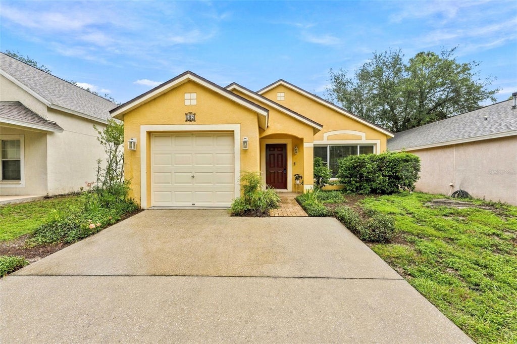 Photo of 609 Cape Cod Cir, Valrico, FL 33594 (MLS # TB8554499)