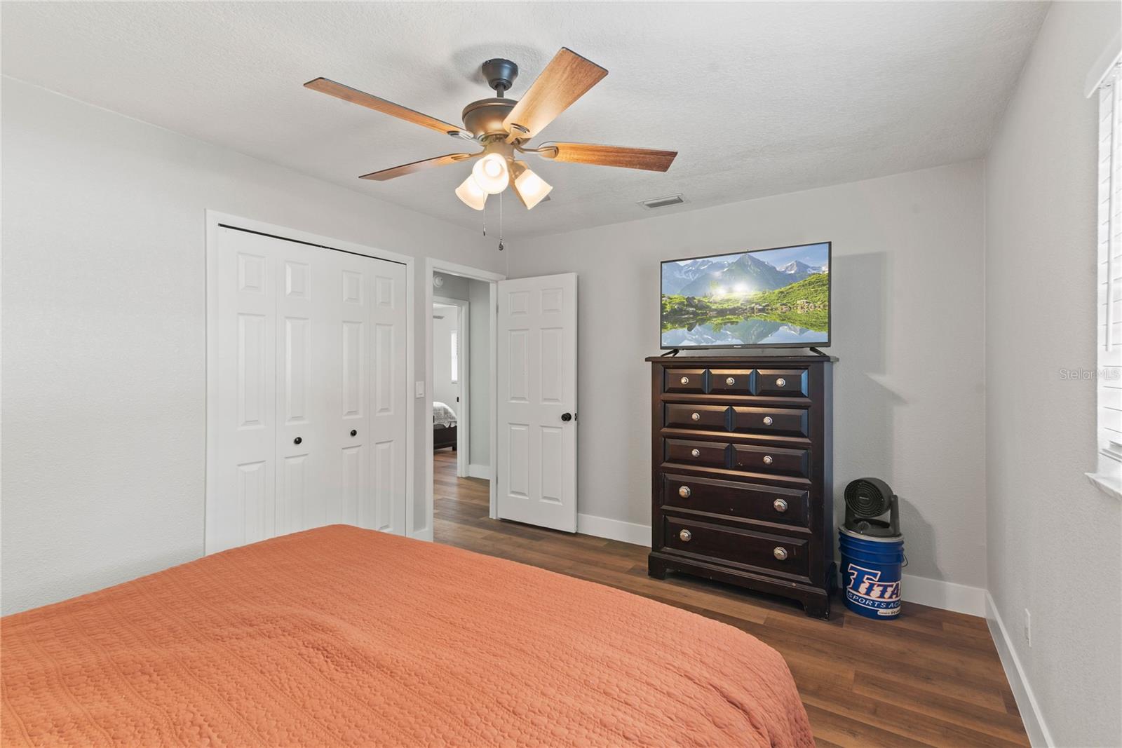 APPLE VALLEY UNIT 3 - Residential