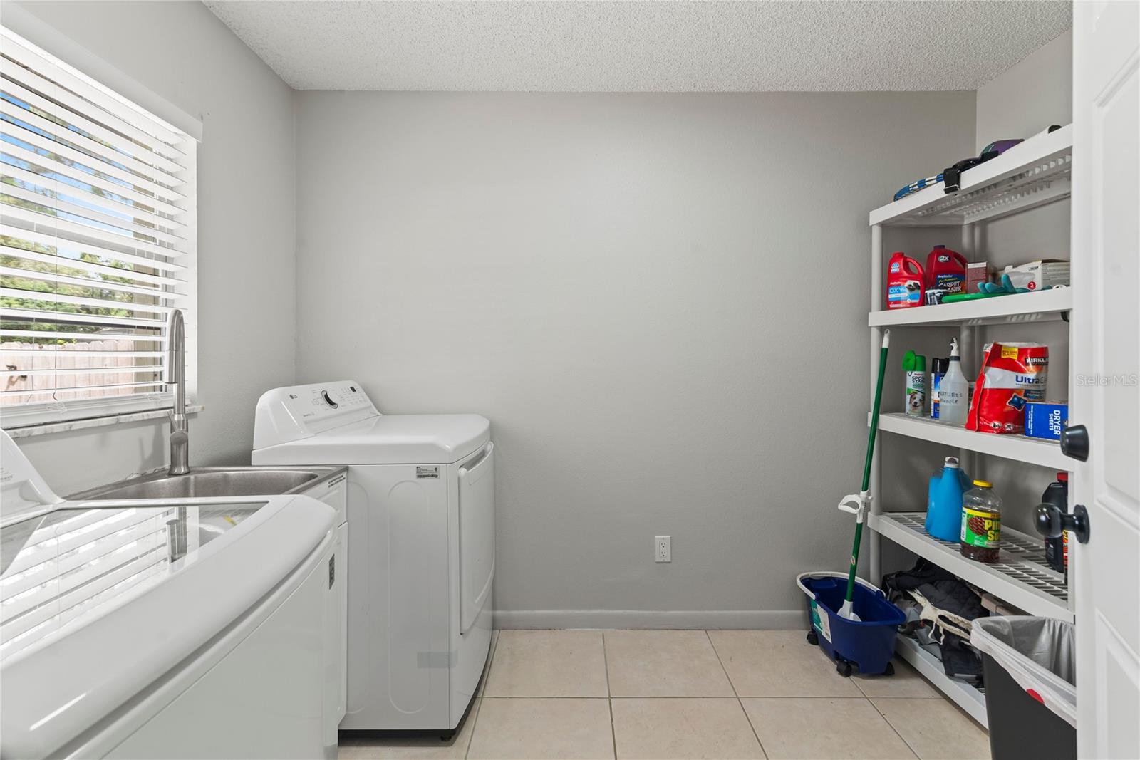 APPLE VALLEY UNIT 3 - Residential