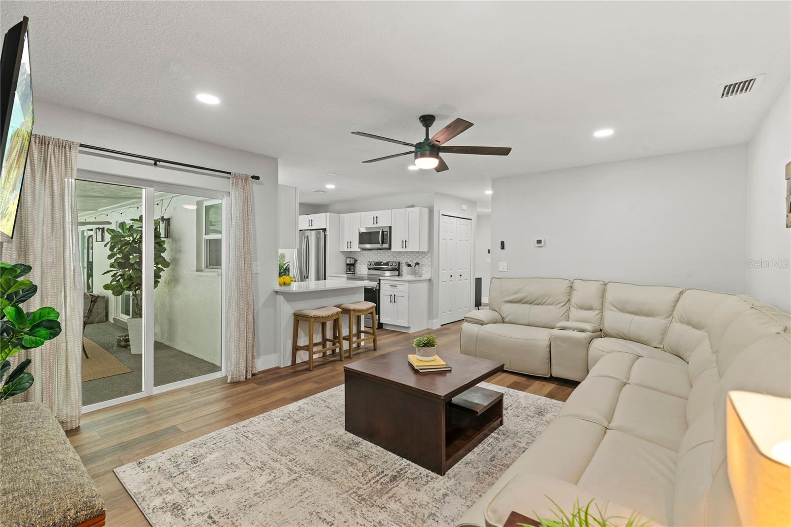 APPLE VALLEY UNIT 3 - Residential