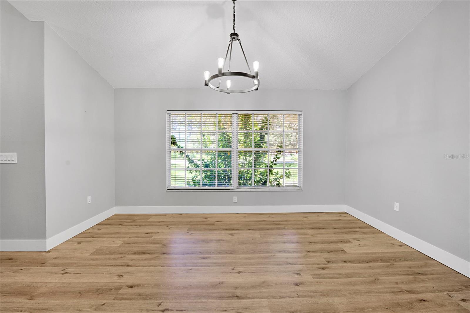 ROLLING OAKS ESTATES - Residential