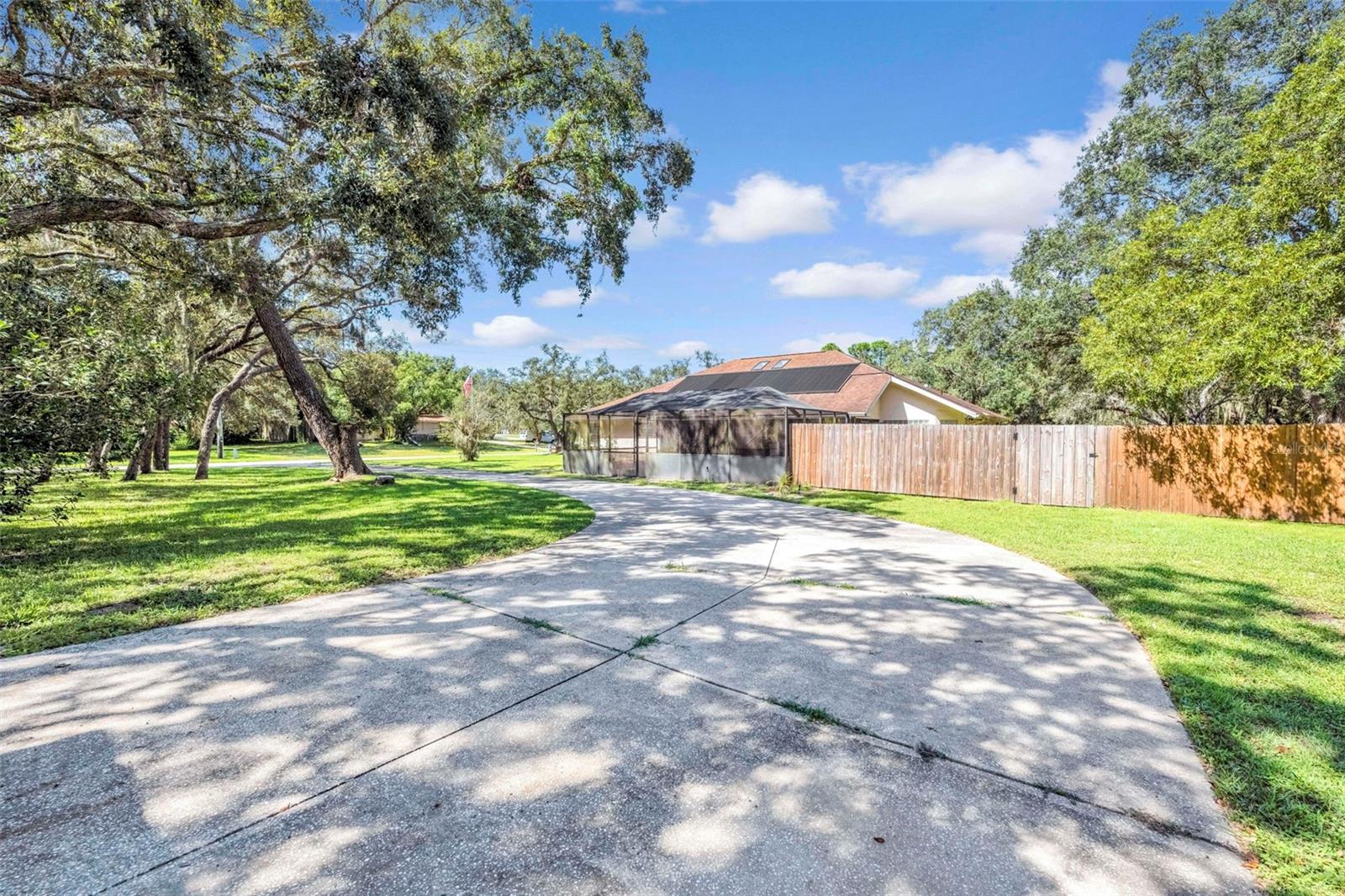 ROLLING OAKS ESTATES - Residential