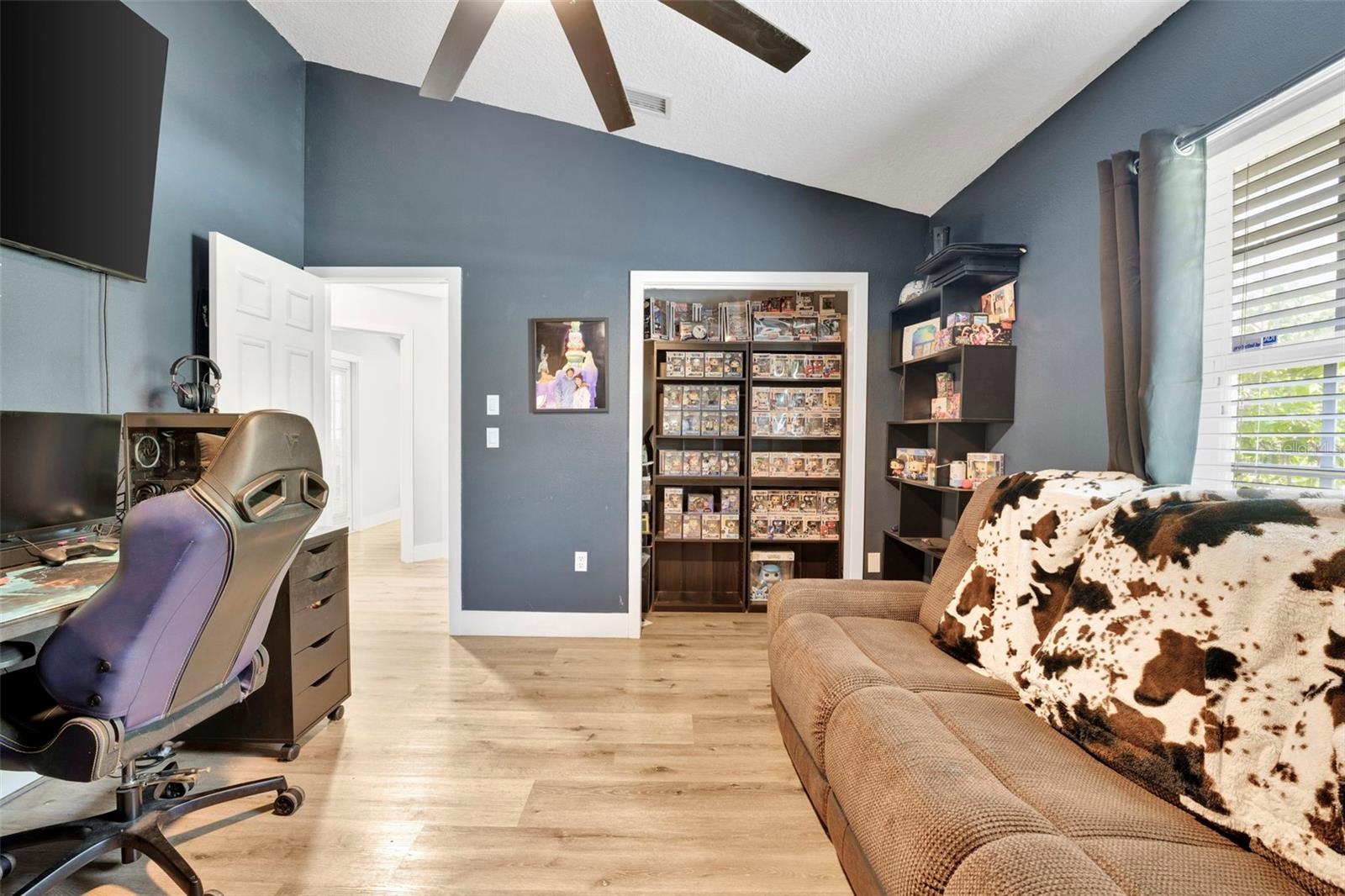 ROLLING OAKS ESTATES - Residential