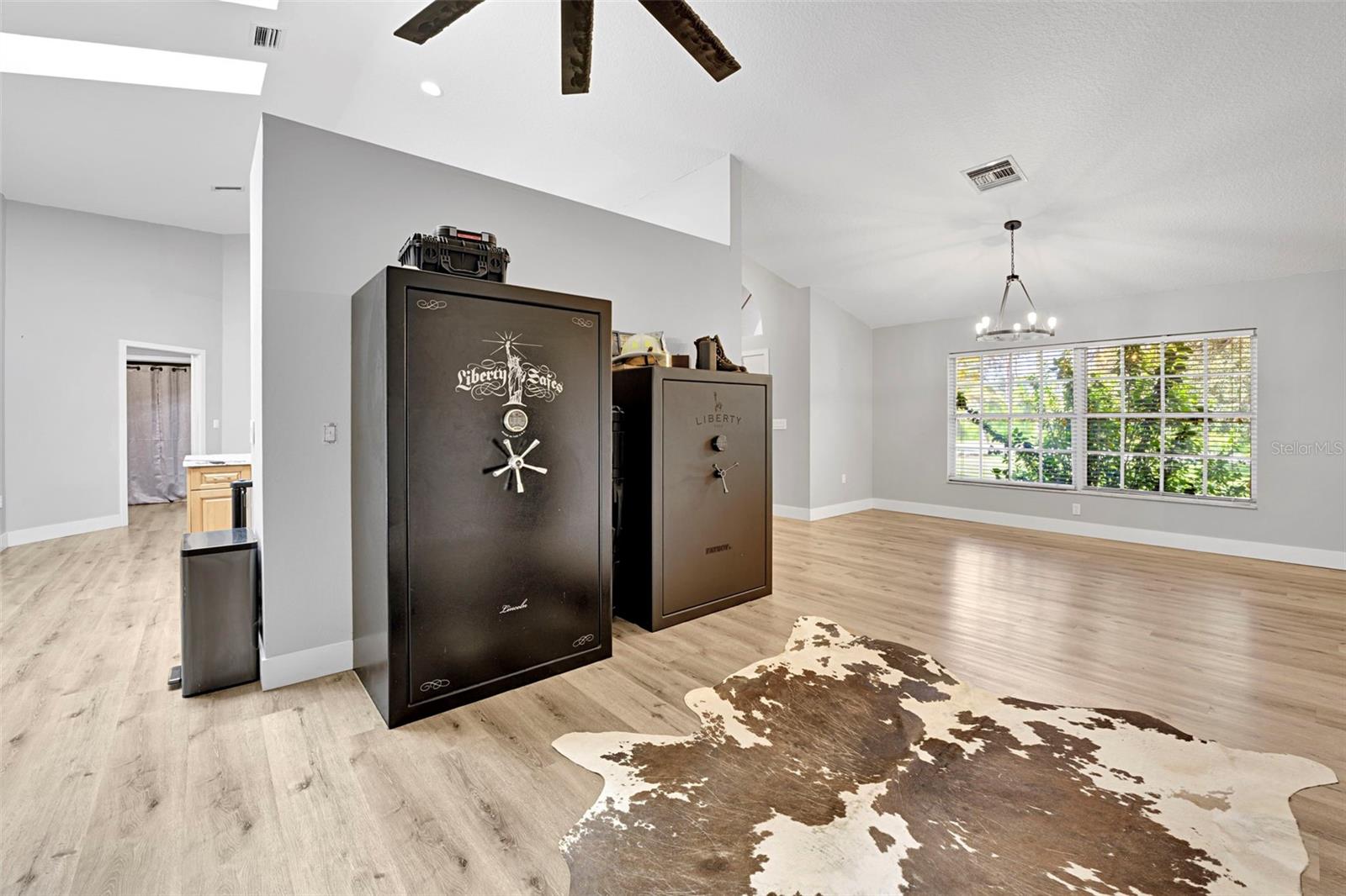 ROLLING OAKS ESTATES - Residential