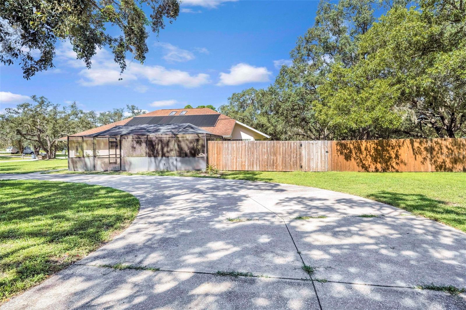 ROLLING OAKS ESTATES - Residential