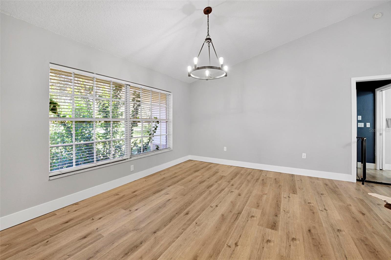 ROLLING OAKS ESTATES - Residential