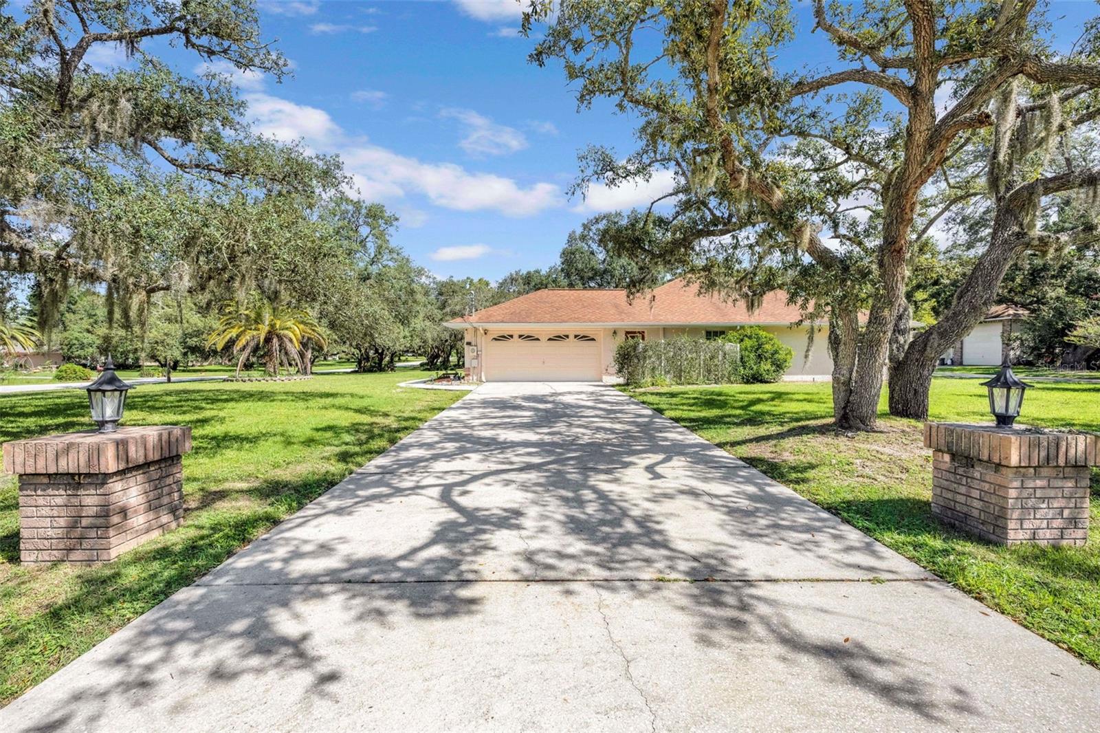 ROLLING OAKS ESTATES - Residential