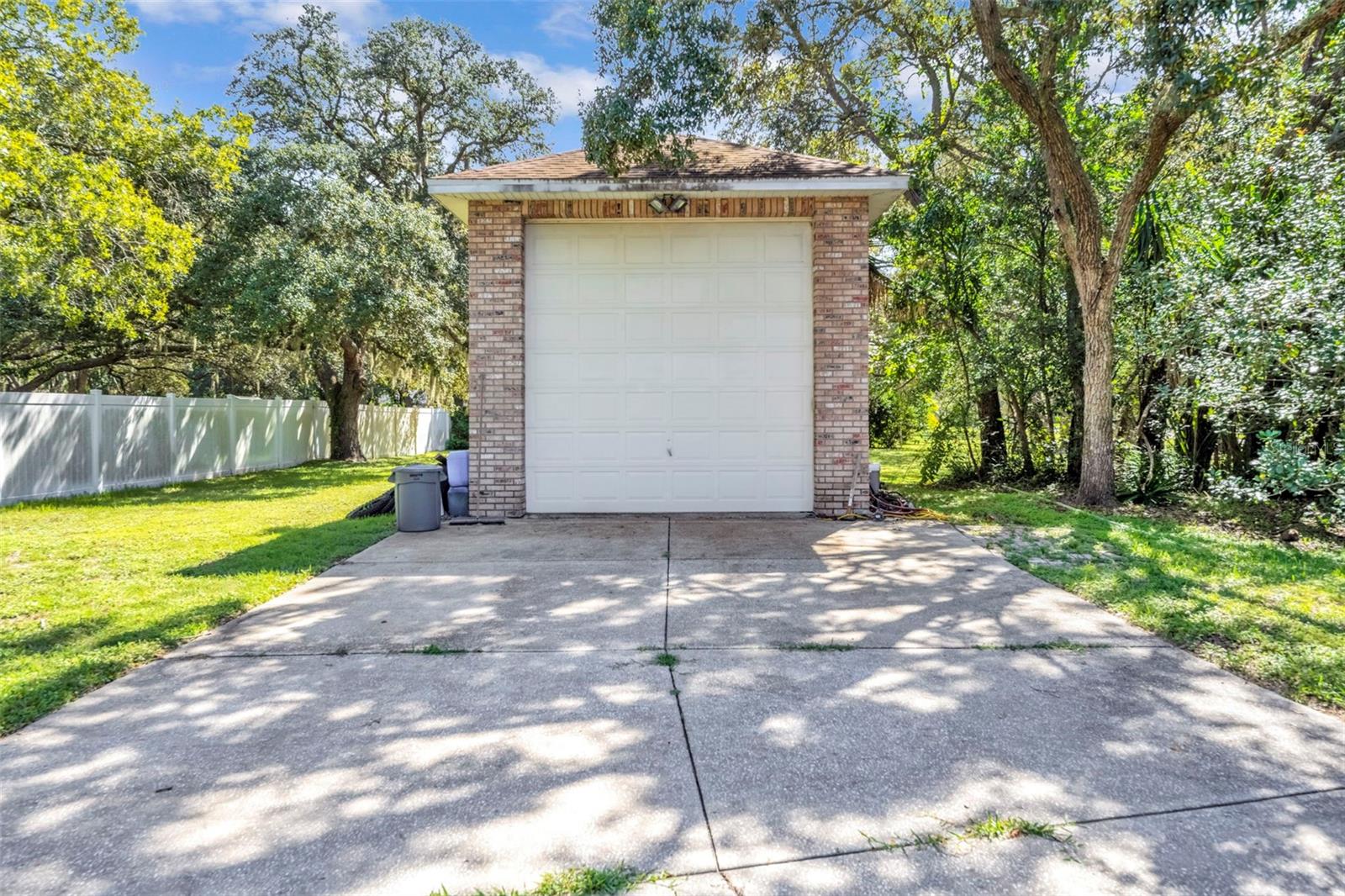 ROLLING OAKS ESTATES - Residential