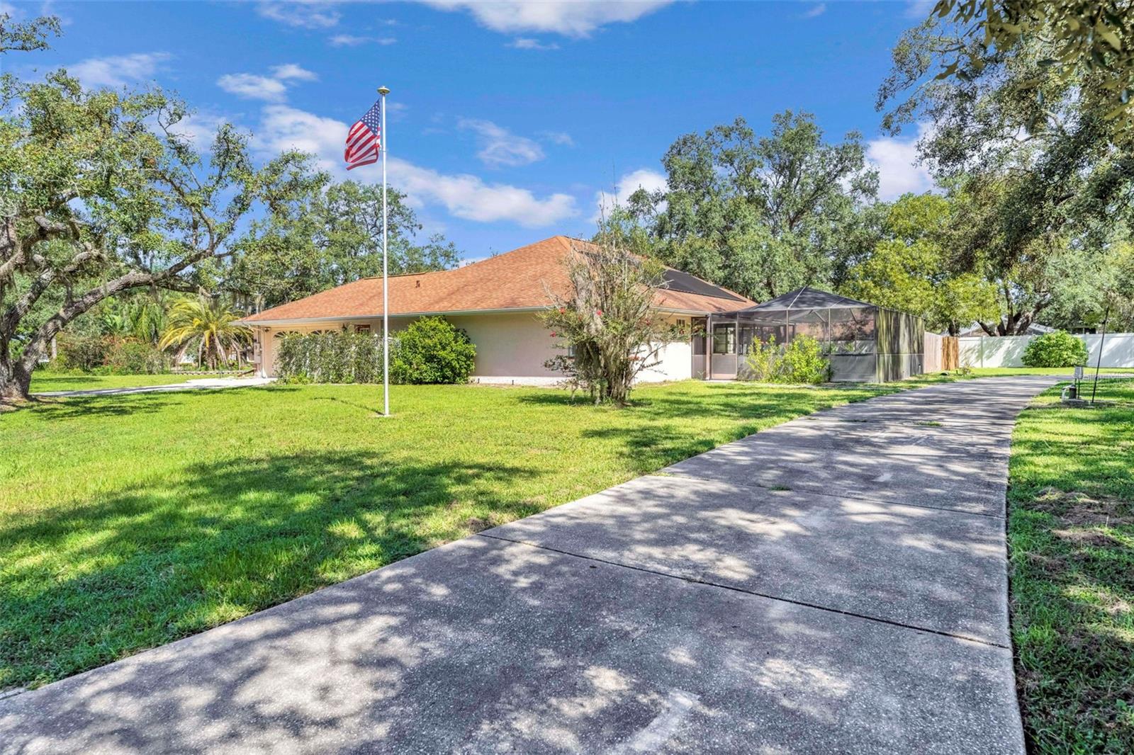 ROLLING OAKS ESTATES - Residential