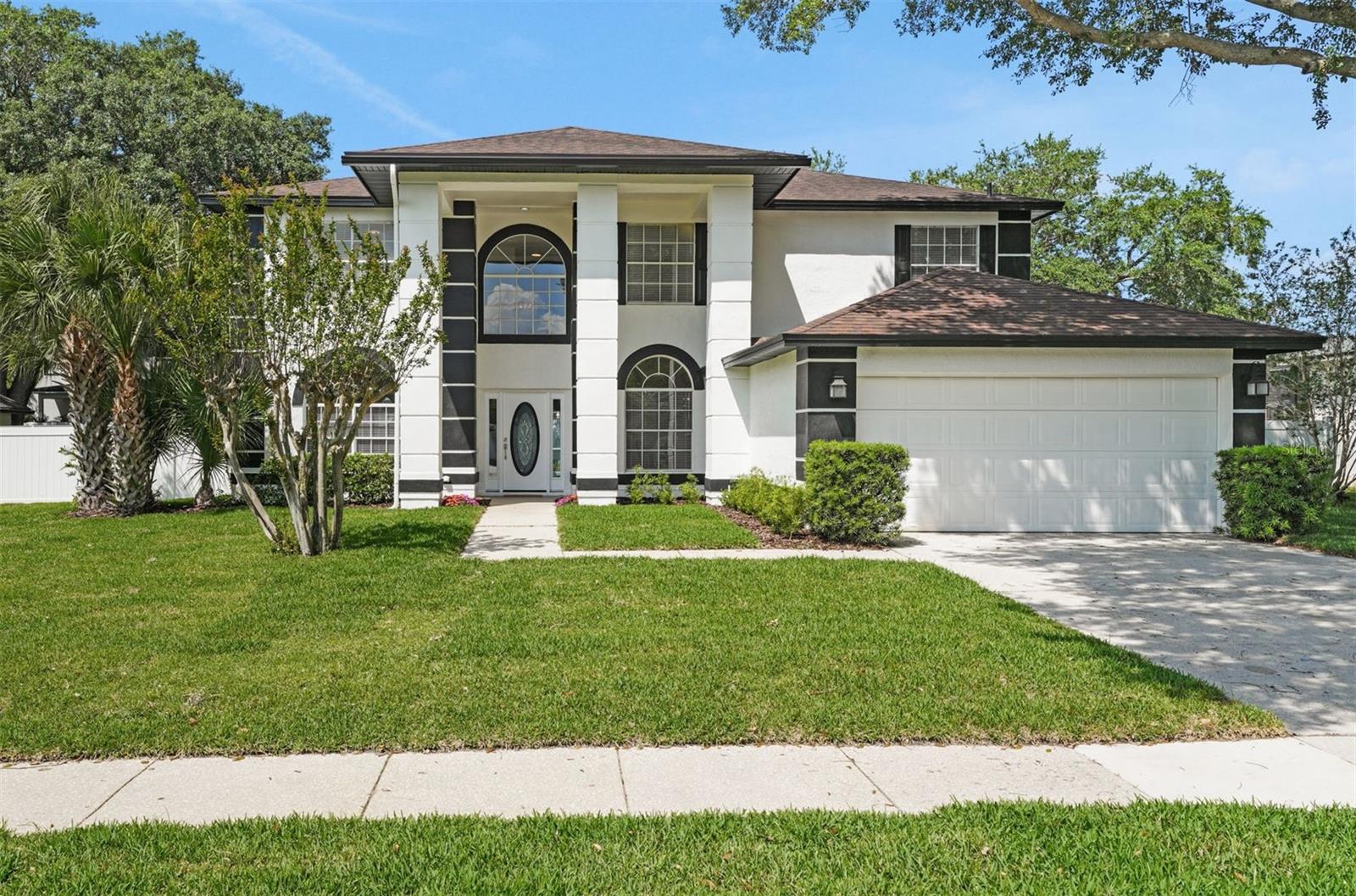 2233 BLOSSOMWOOD DRIVE