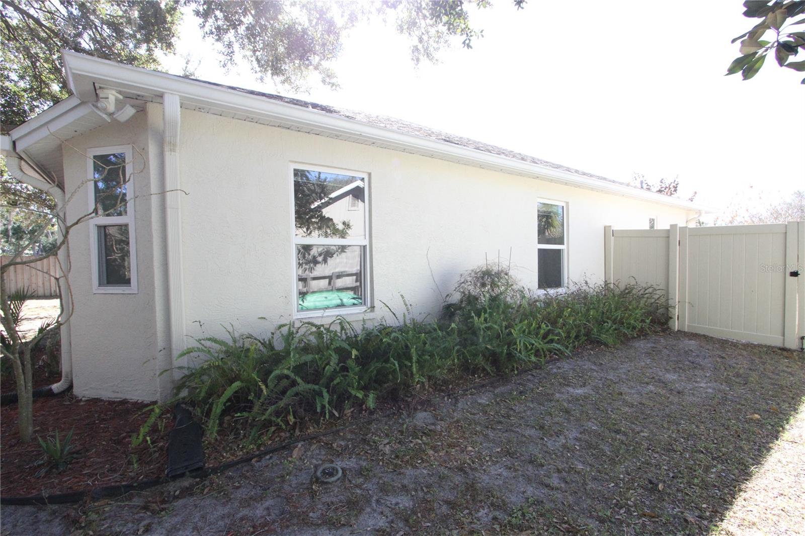 TURTLE LAKES - Residential