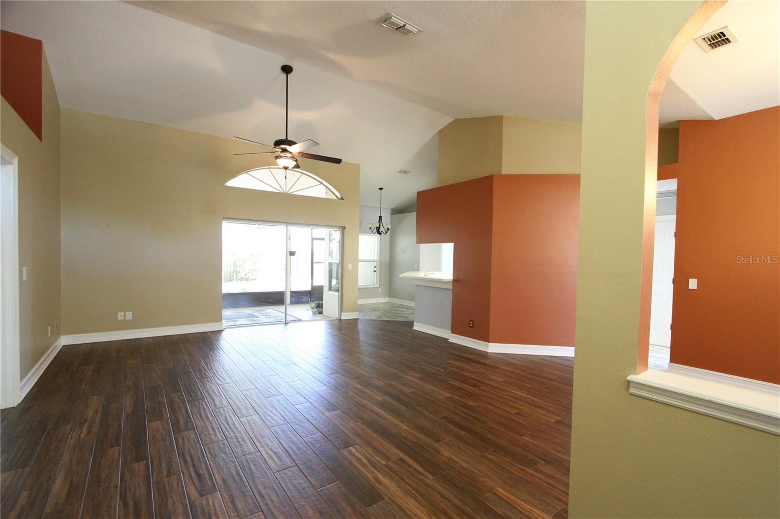 TURTLE LAKES - Residential