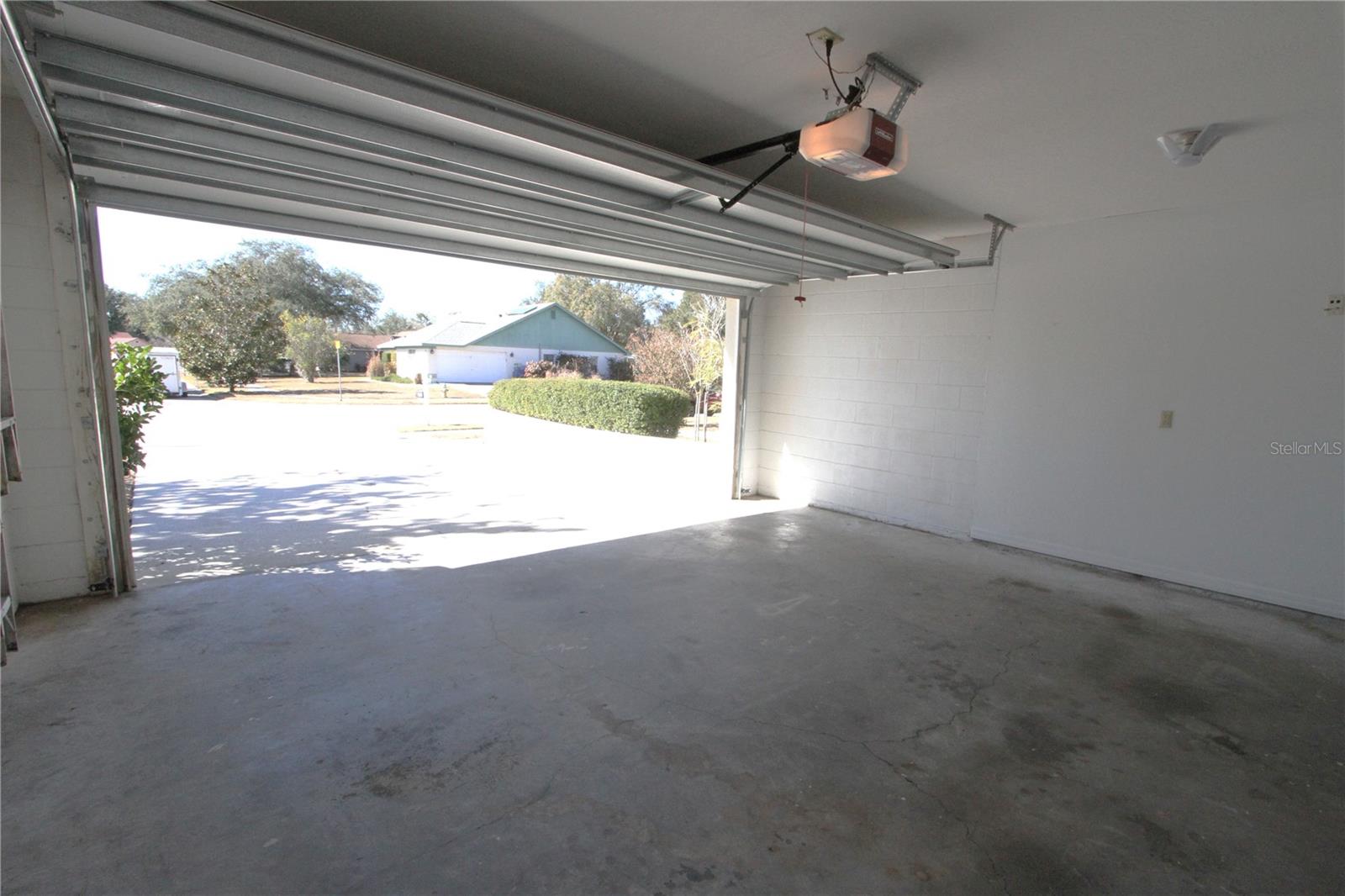 TURTLE LAKES - Residential