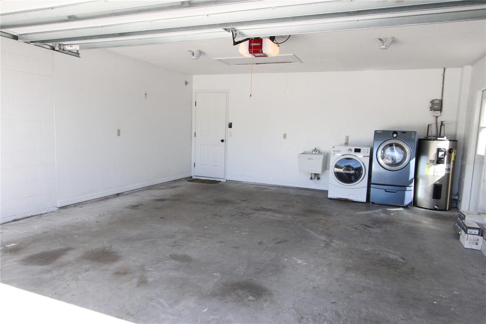 TURTLE LAKES - Residential