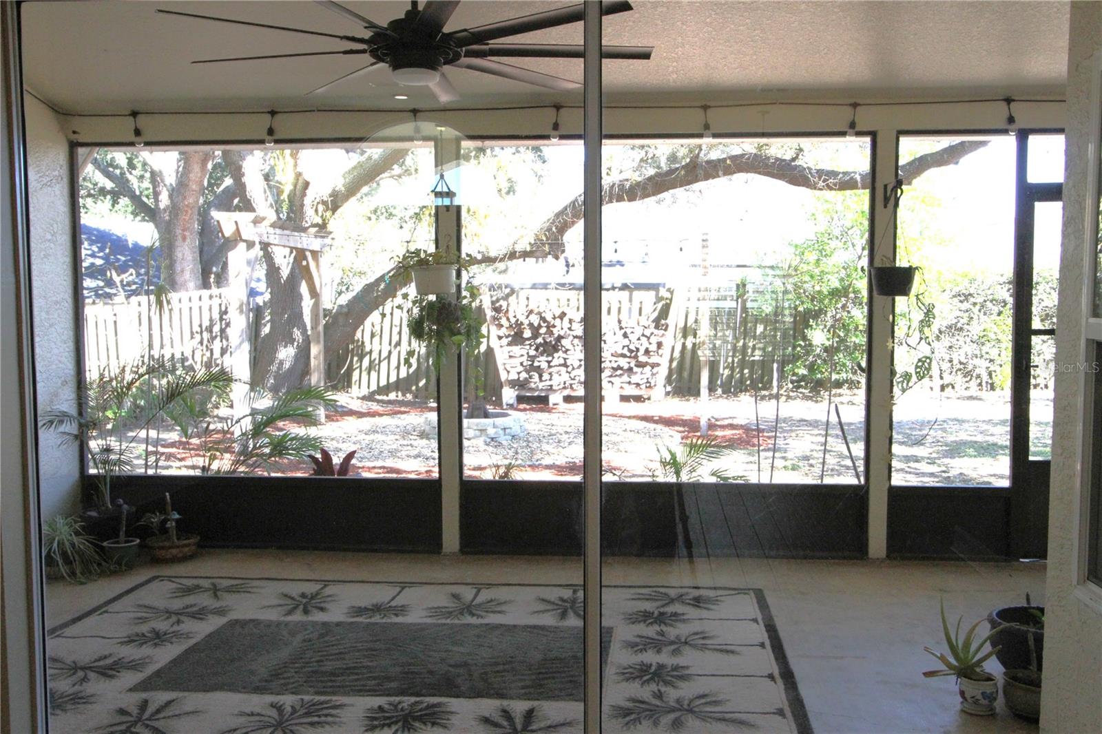 TURTLE LAKES - Residential