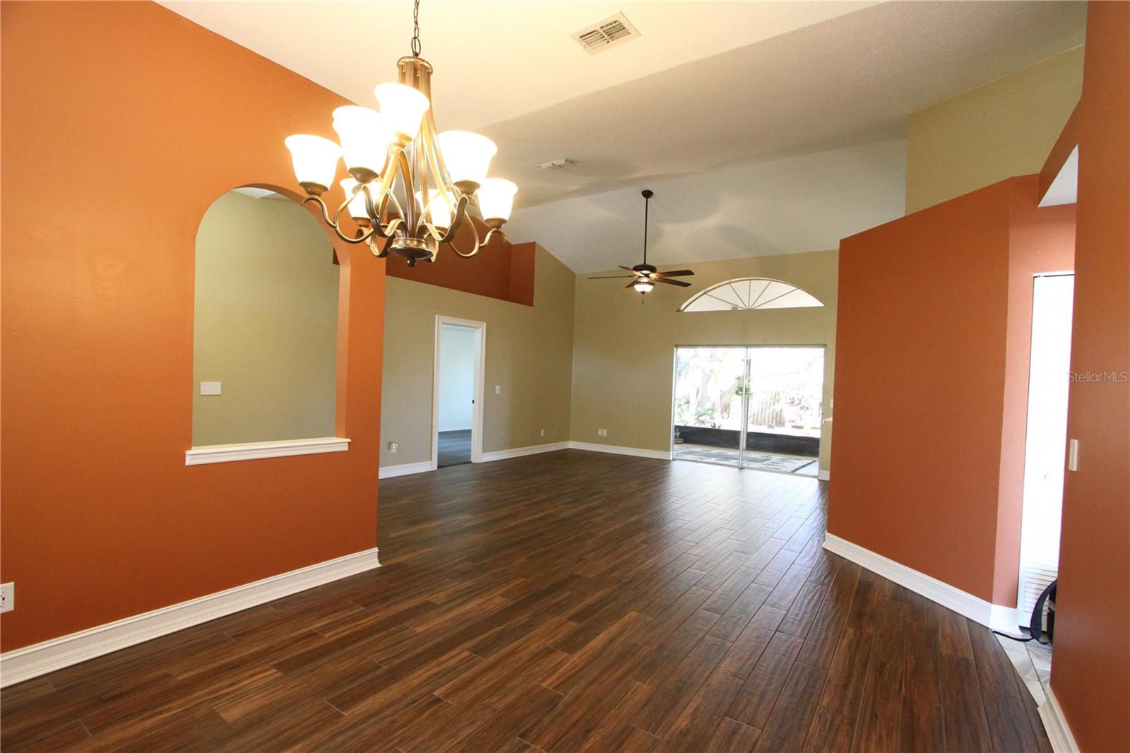 TURTLE LAKES - Residential