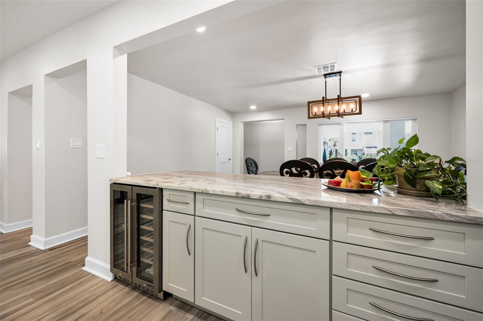 SEA BREEZE ISLAND - Residential