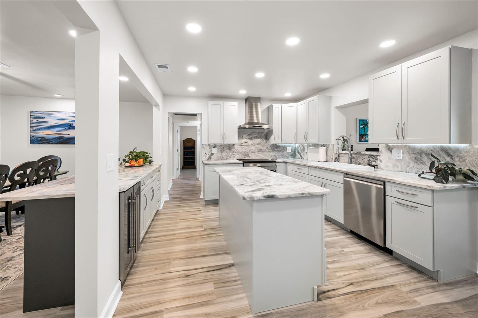 SEA BREEZE ISLAND - Residential