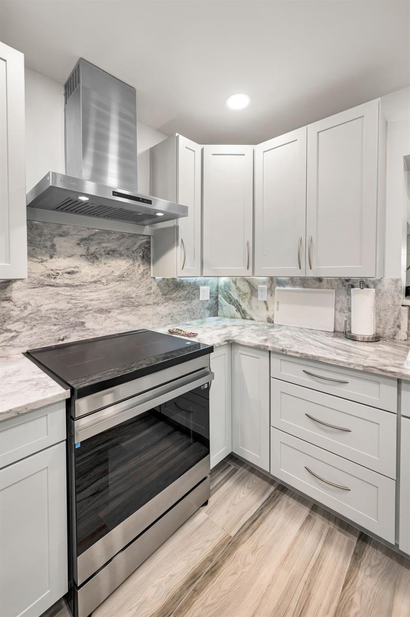 SEA BREEZE ISLAND - Residential