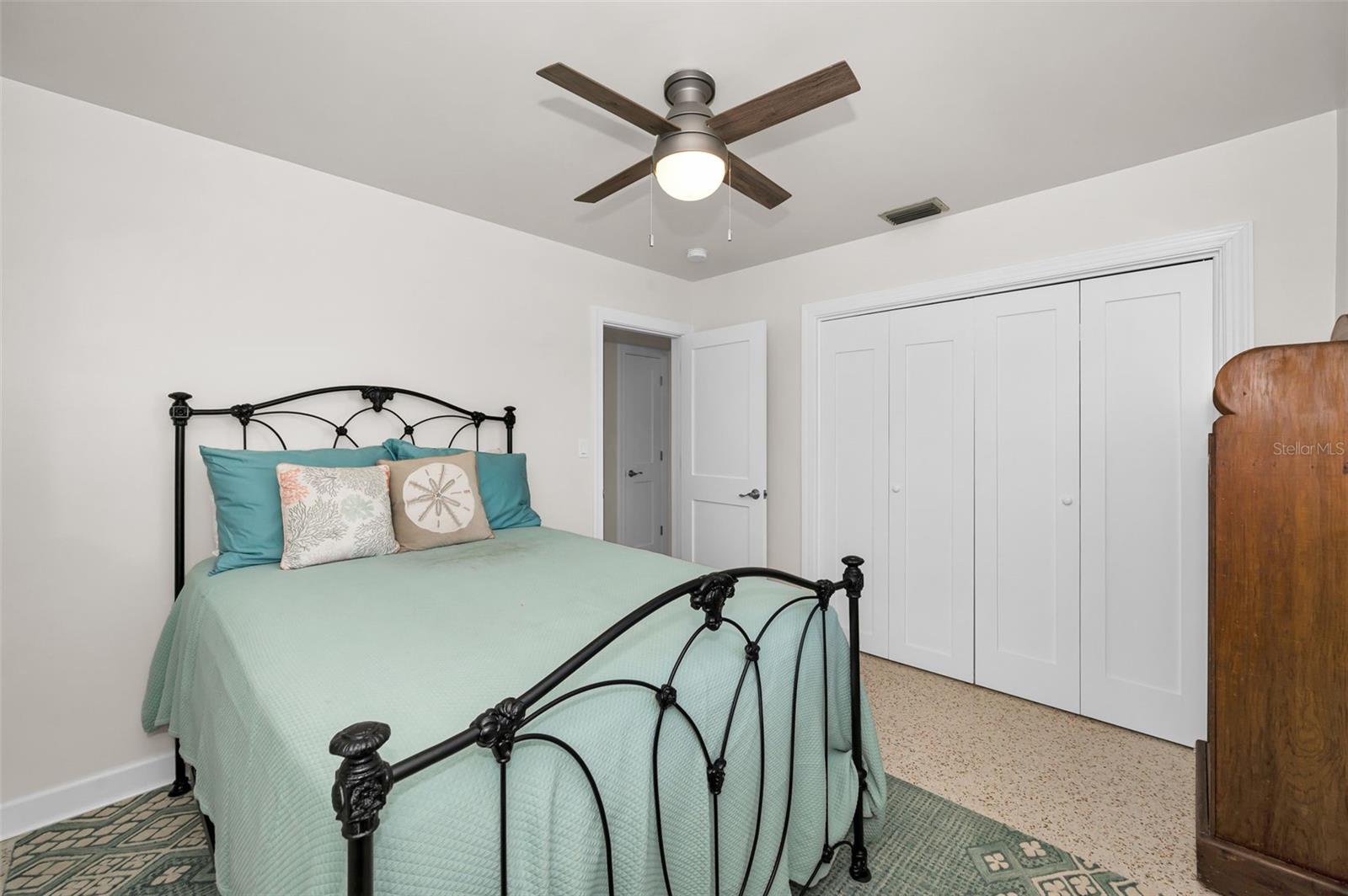 SEA BREEZE ISLAND - Residential