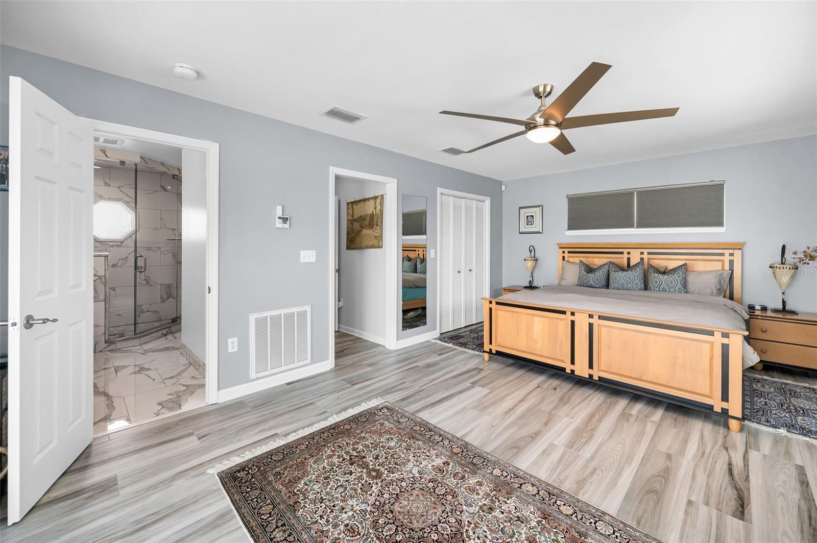 SEA BREEZE ISLAND - Residential