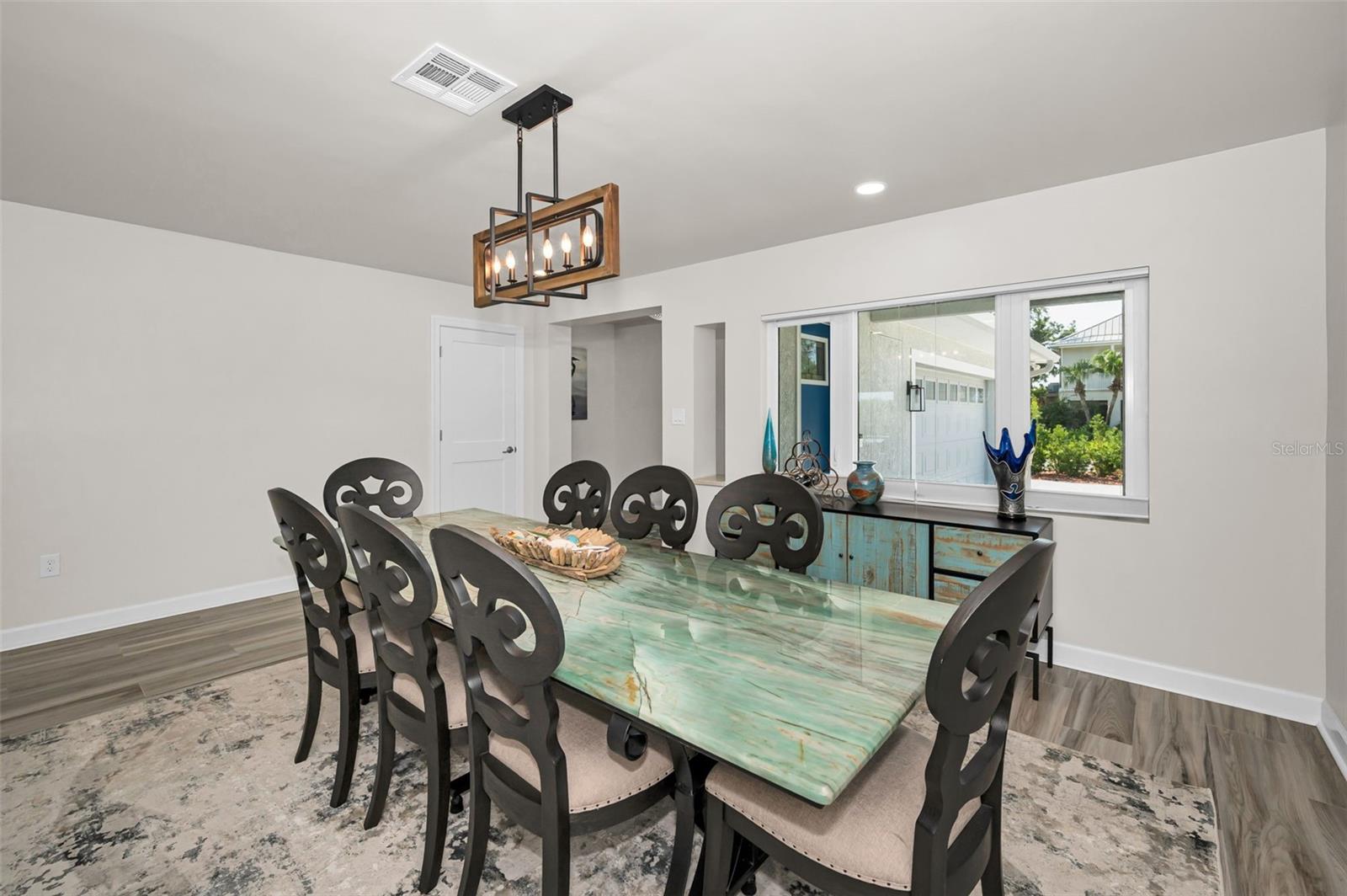 SEA BREEZE ISLAND - Residential