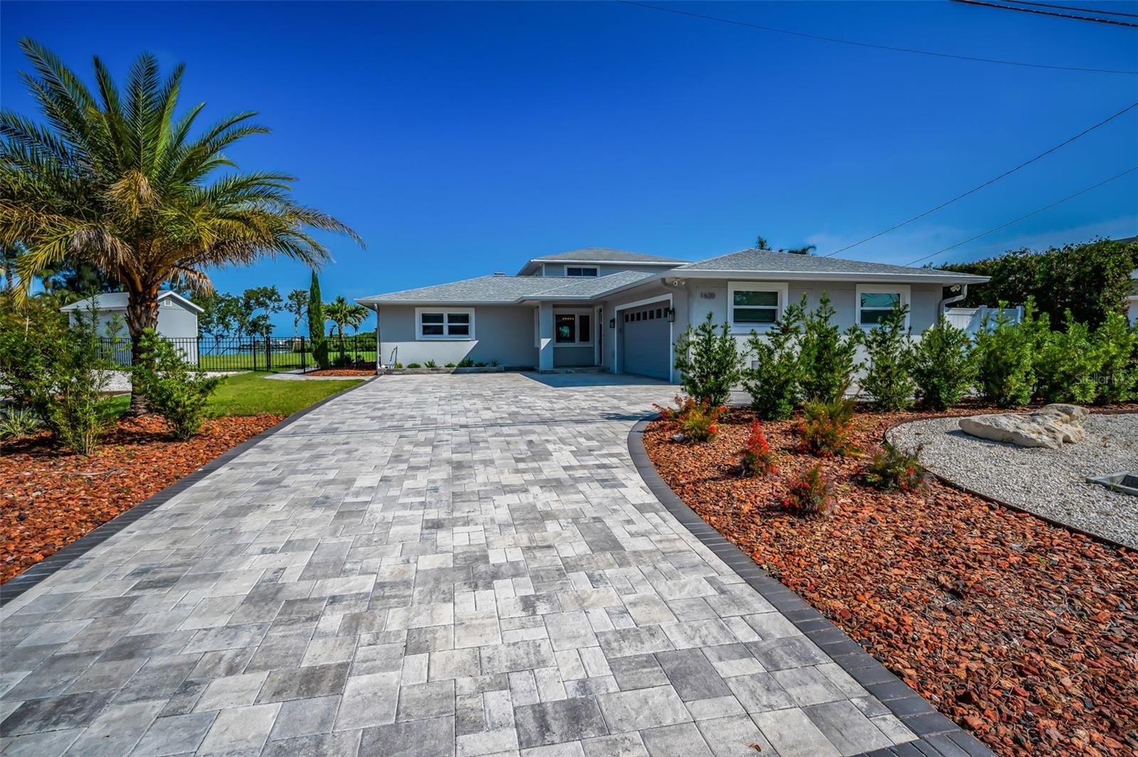 SEA BREEZE ISLAND - Residential
