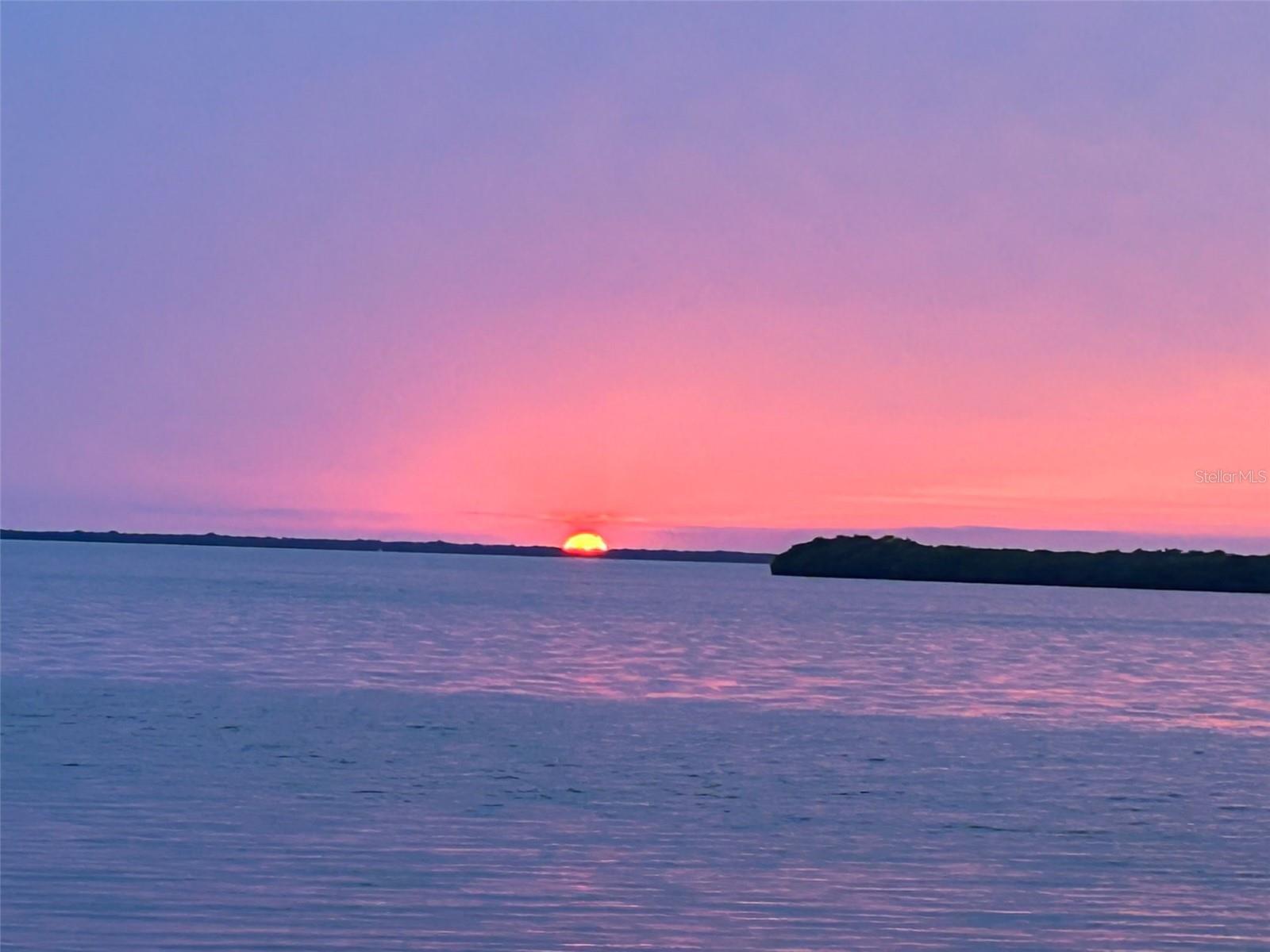 SEA BREEZE ISLAND - Residential