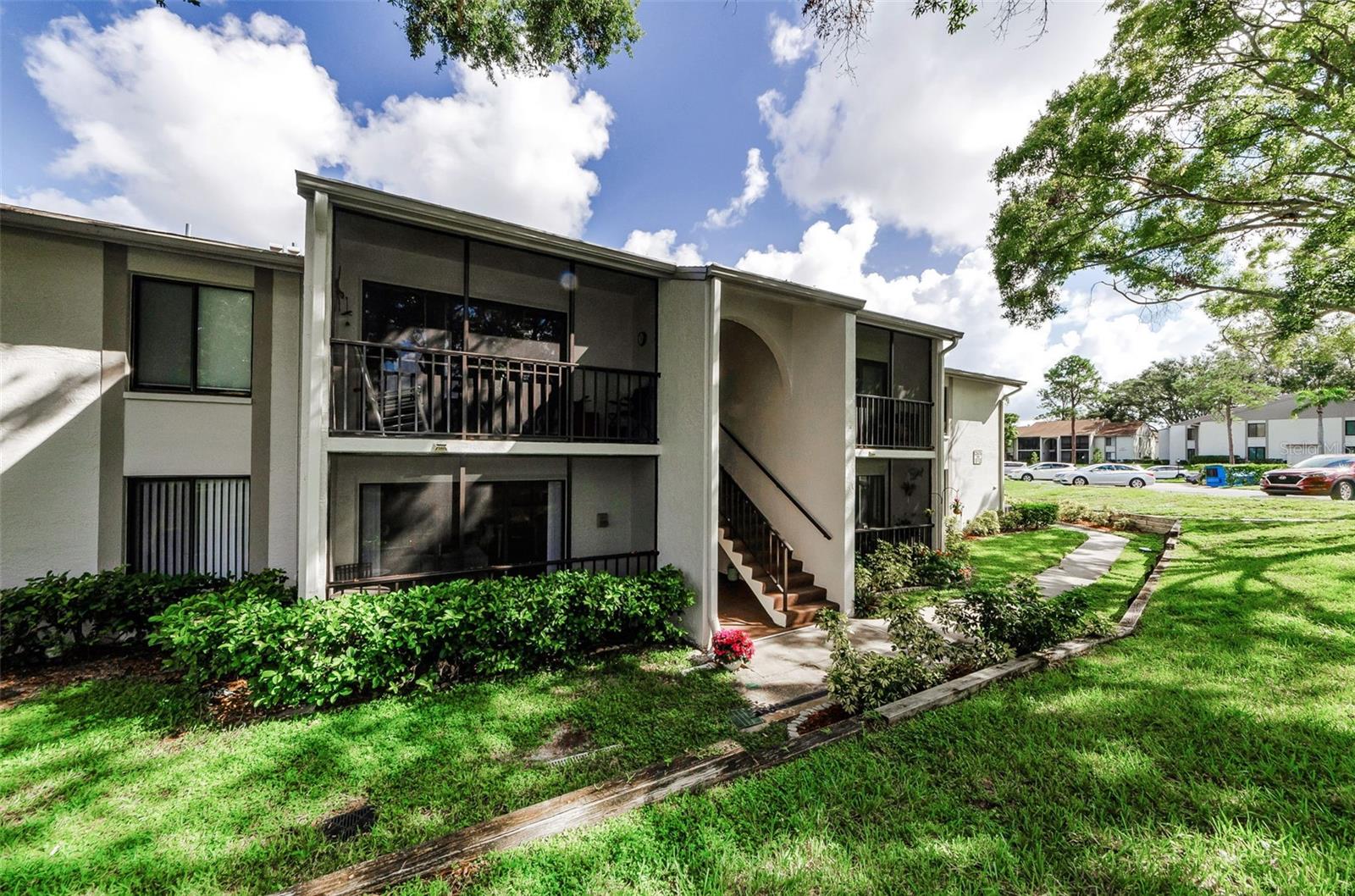 2575 PINE RIDGE WAY S E1