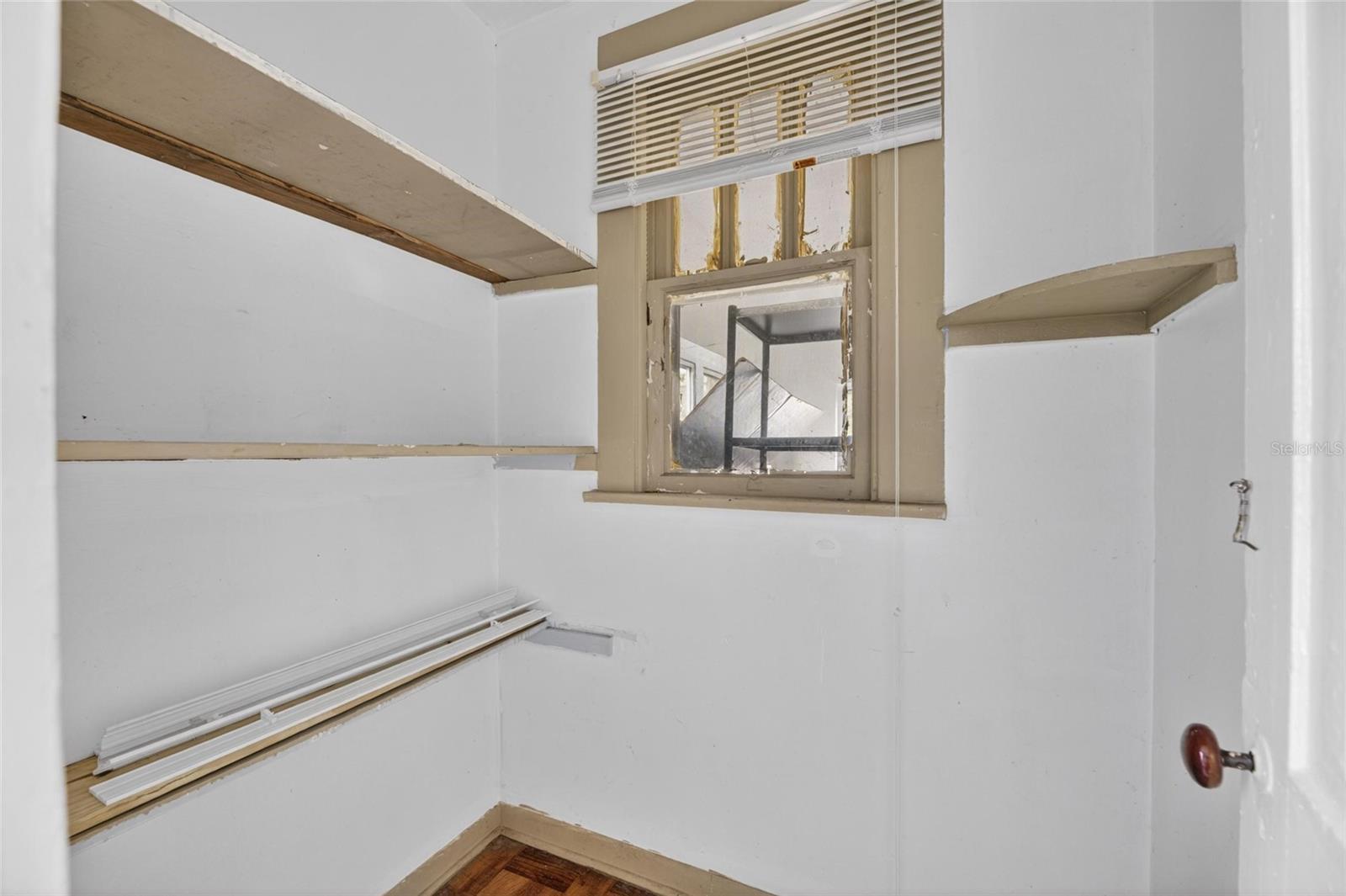 CUSCADEN & WELLS - Residential