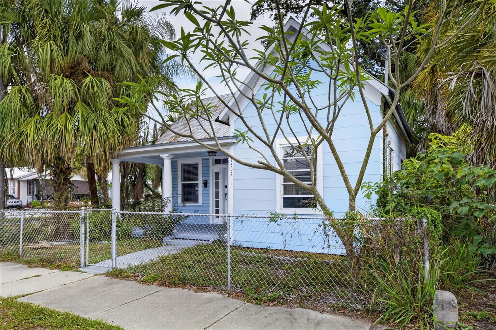 CUSCADEN & WELLS - Residential