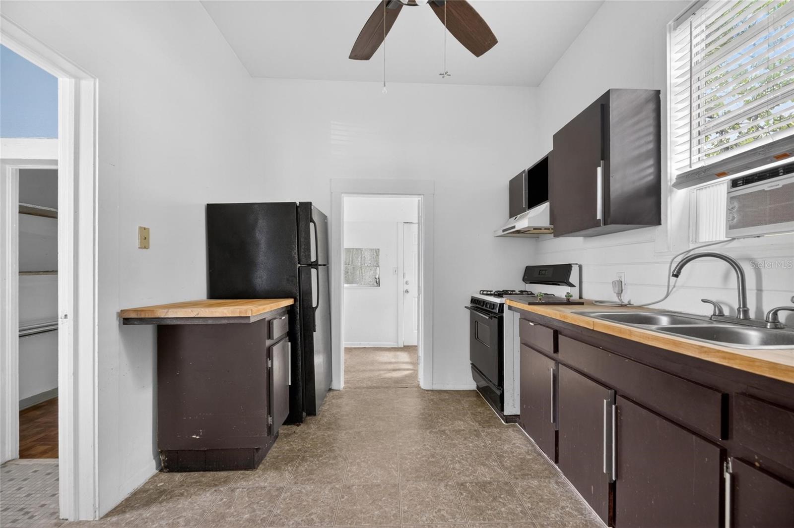 CUSCADEN & WELLS - Residential
