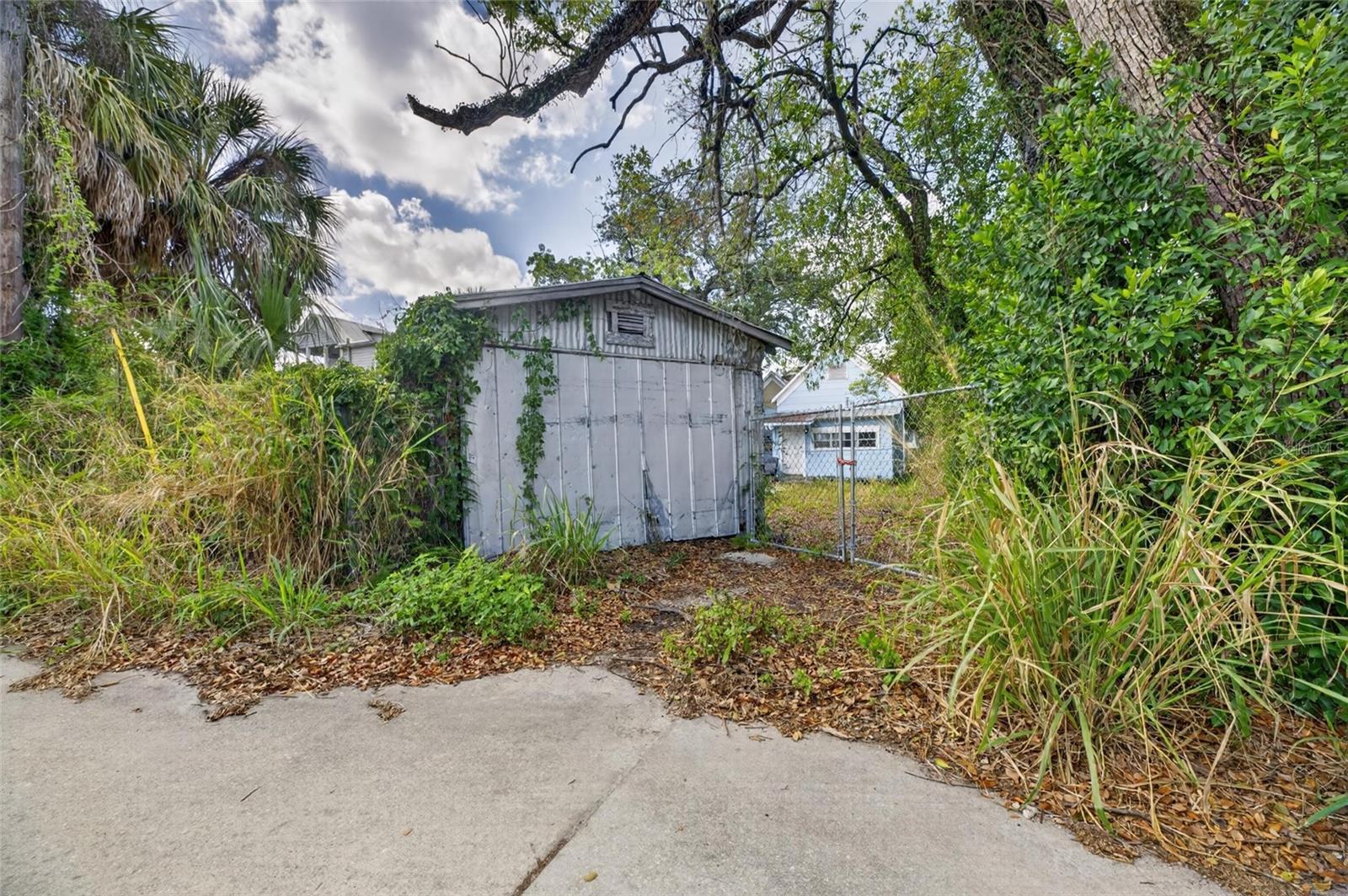 CUSCADEN & WELLS - Residential