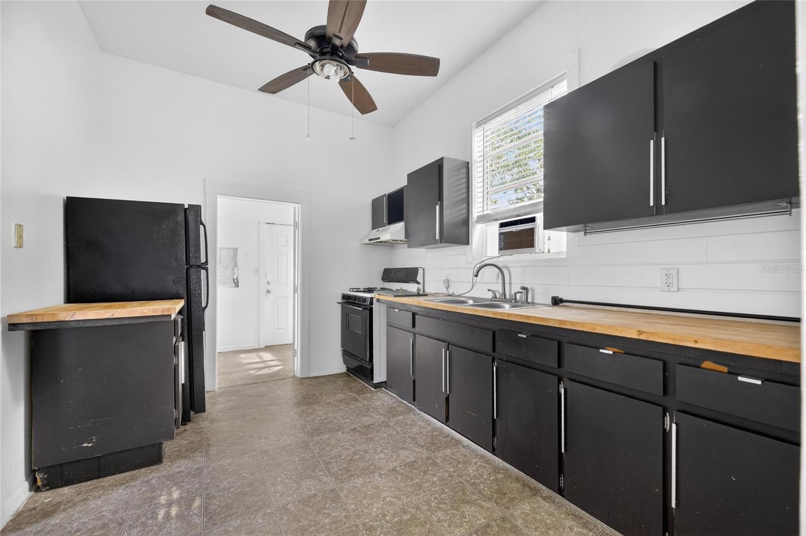 CUSCADEN & WELLS - Residential