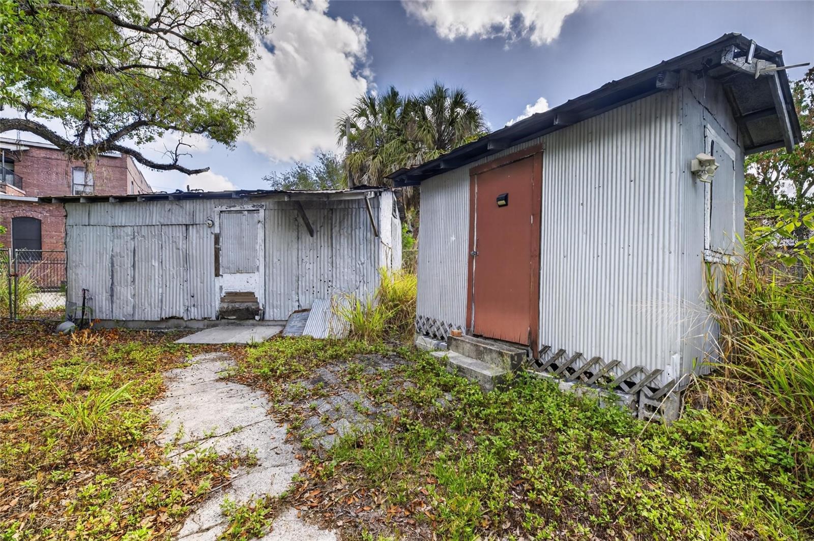 CUSCADEN & WELLS - Residential