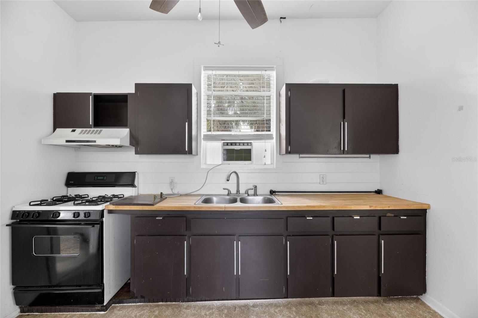 CUSCADEN & WELLS - Residential