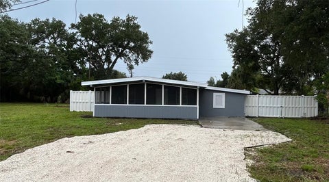 Photo of 1411 24th Avenue E, Bradenton, FL 34208 (MLS # A4702300)