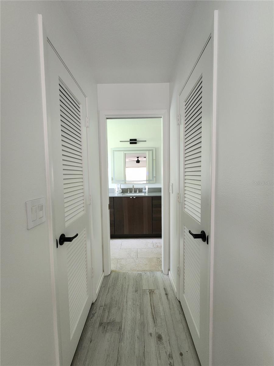 WELLINGTON ACRES - Residential Lease