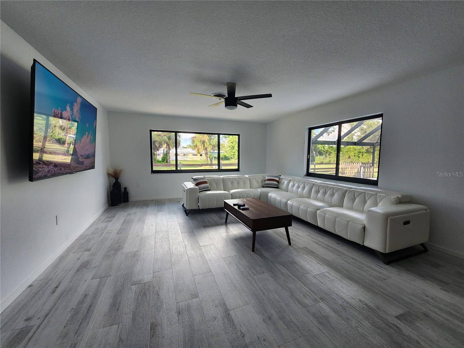 WELLINGTON ACRES - Residential Lease