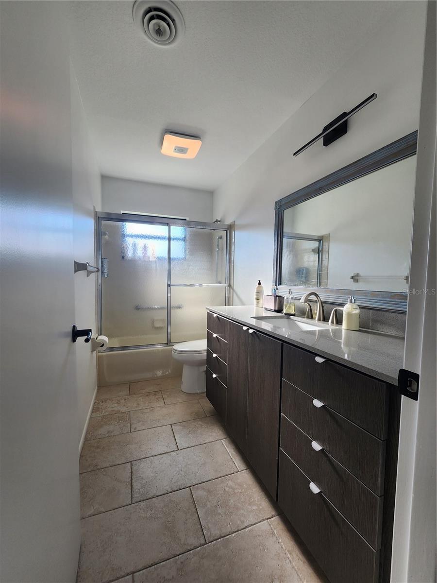 WELLINGTON ACRES - Residential Lease