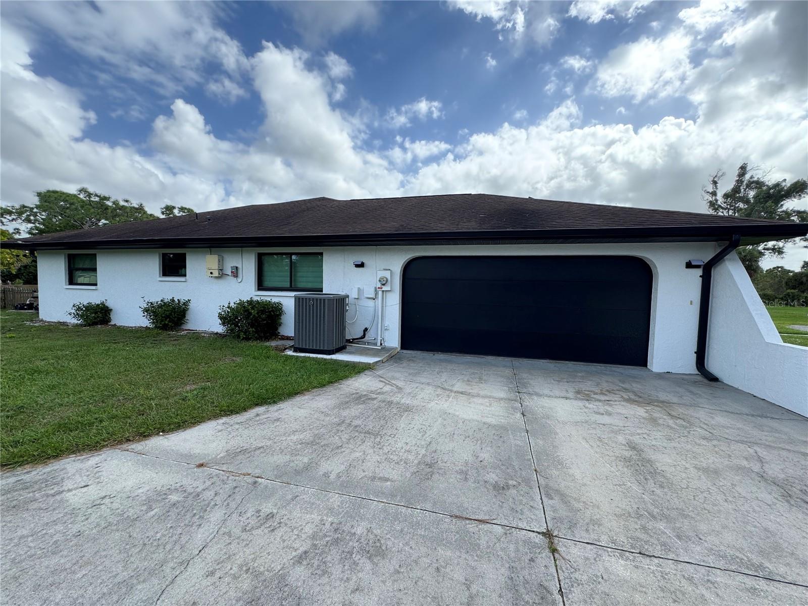 WELLINGTON ACRES - Residential Lease