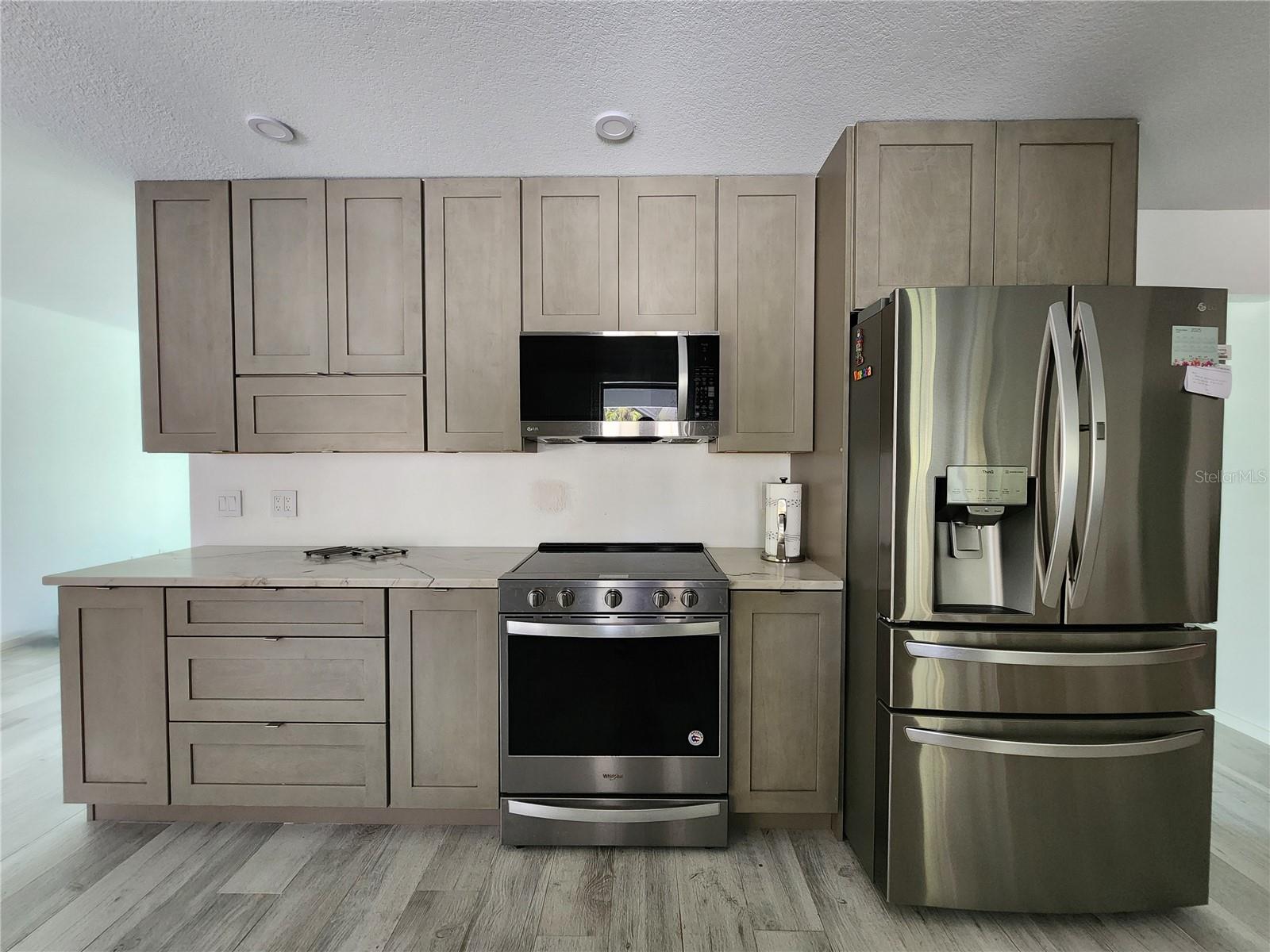 WELLINGTON ACRES - Residential Lease